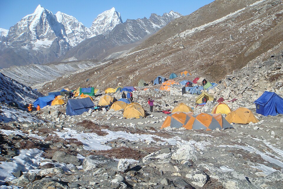 Owngchu1 · CC BY-SA 4.0 · https://creativecommons.org/licenses/by-sa/4.0 · https://commons.wikimedia.org/wiki/File:Island_peak_base_camp.JPG · Displayed with a crop to fit Island Peak Base Camp