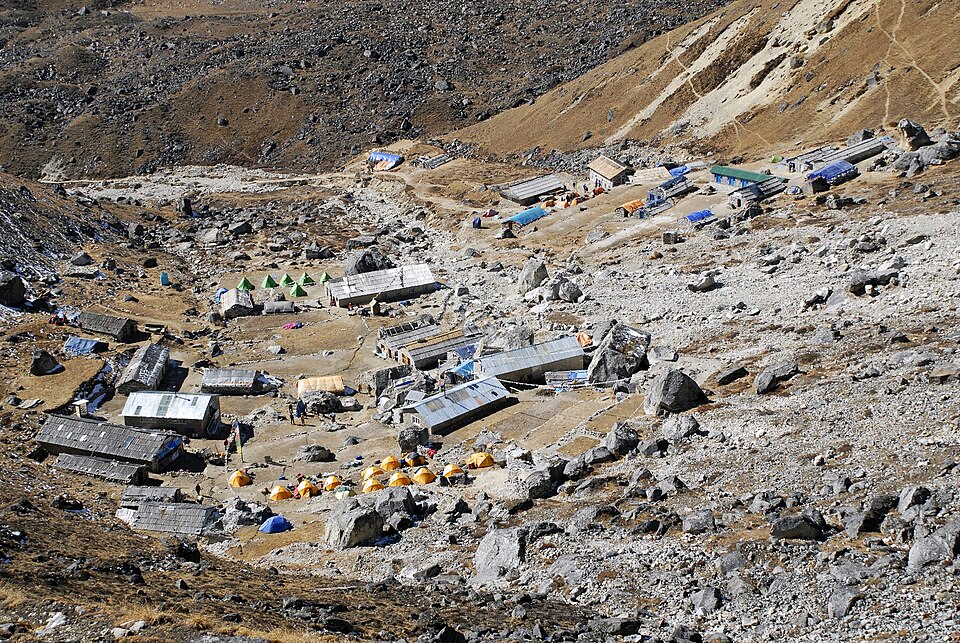 Khare, Mera Peak approach